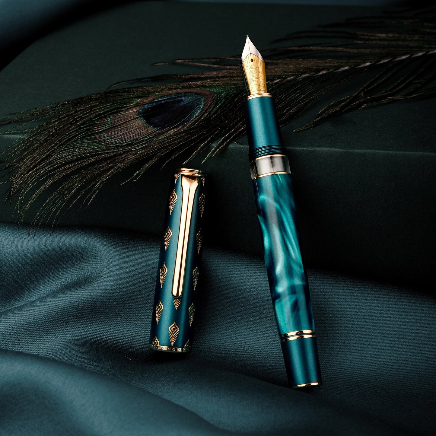 Nebula Royal Peacock Fountain Pen in a Box