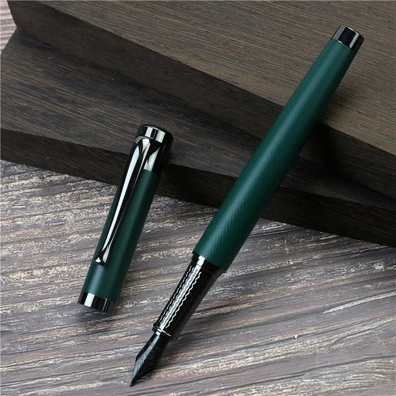 Retro Black Knight Fountain Pen